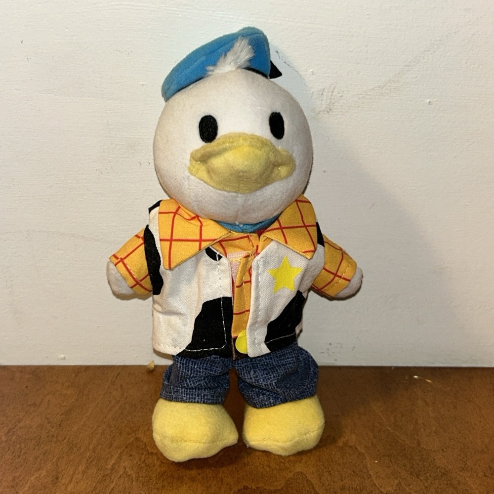 Disney Donald Duck Nuimos Plush 7" In Woody Outfit